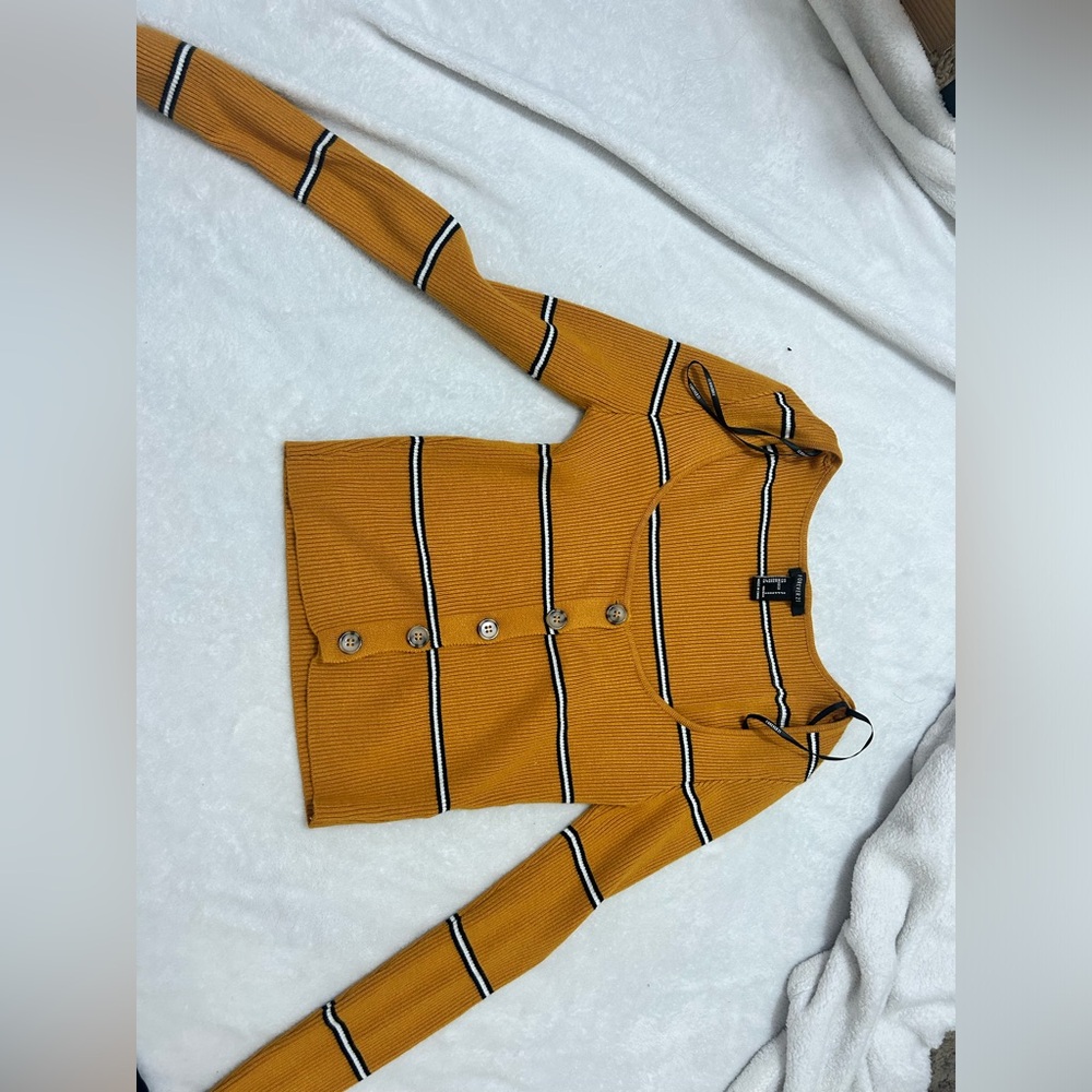 Long sleeve top, never worn, size small